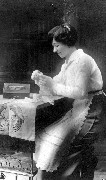 Julia Szechy; 25 Years old; knitting